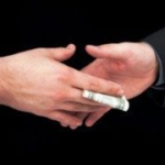 Бу йили Сув хўжалиги вазирлигида 80 нафар ходим томонидан 83 та коррупция ҳолати аниқланган — депутат