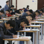 Абитуриентлар ва уларнинг ота-оналарига муҳим хабар! Ўзбекистонда энди университетга киришда В1 даражали сертификат ҳам имтиёз беради. Бу қандай имтиёз?