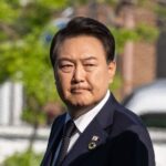 Жанубий Корея собиқ президенти ҳибсга олишга тўсқинлик қилганликда айбланиб, 5 йилга қамалди