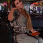 Райхон &laquo;витамин&raquo; ичиб қўйибди!.. Ўзиям чидолмай кетаяпди!.. (видео)