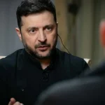 Зеленский Эрон дронларини йўқ қилишда Исроилга ёрдам бермоқчи!.. Сени ўзинг кимсану, айтаётган гапинг нима?! Олдин ўзингни орқангни … !