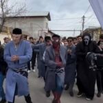 Маҳалла аҳли шокда! Куёв навкарлар эмас, “Ўргимчак-одам” ва майнавозчилик? (Видеофакт)