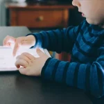 Туркияда 15 ёшгача бўлган болаларга ижтимоий тармоқлардан фойдаланиш тақиқланди