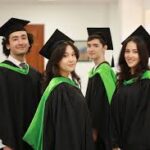 «Қоғози бор, ақли йўқ»: Диплом бизни қутқарадими ёки алдайдими?