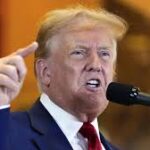 Трамп: &laquo;Ёрдам бермасанг пачағингни чиқараман!..&raquo;