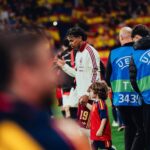 &laquo;Барселона&raquo; юлдузи мусулмонларни ҳақорат қилган испаниялик мухлисларни танқид қилди