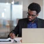 Комфорт шароитда узоқ ишлаш — етишиб бўлмас карьера тузоғи