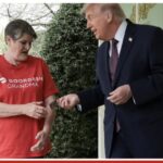 McDonald’s буюртмаси ва $100 бонус: Трампнинг оддий куни шов-шувга айланди