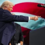 Ҳўрмуз бўғозини очинг, лаънати нусхалар, ё жаҳаннамда яшайсизлар!