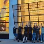 Париждаги бизнес эгалари Европа Чемпионлар лигаси финалидан кейинги эҳтимолий тартибсизликлар хавфи туфайли тўсиқлар қурмоқда