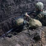 Чўлоқми, қийшиқми фарқи йўқ! Борсинда душманга қарши жанг қилсин!..