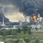 Москва ёнмоқда: Нефть заводига зарба берилди, аэропортлар ёпиқ