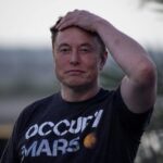 Илон Маск триллионер мақомини йўқотди — Bloomberg