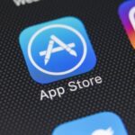 Apple Россияга нисбатан &laquo;рақамли террорга&raquo; ўтди – вазирлик