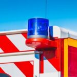 Францияда ҳалокатга учраган самолётдан уч киши сакраб қолишга улгурди