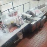 Аляскадаги АҚШ ҳарбий базаси савдо марказига кирган айиқ шафтоли ўғирлаб кетди