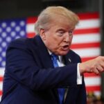 Сўровнома: америкаликларнинг 64 фоизи Трамп сиёсатидан норози