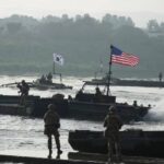 Трампнинг топшириғидан сўнг АҚШ ва Жанубий Корея ҳар йили ўтказиладиган қўшма ҳарбий машғулотлар муддатини қисқартирди — Reuters