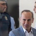 Cобиқ президент Роберт Кочарян ва унинг ўғли қўлга олинди