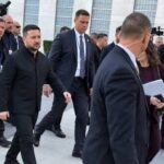 Зеленский россиялик пропагандачига Москвага ракетада боришини айтди