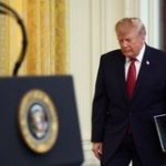 Трамп: АҚШ Украинага айрим кучли ўқ-дориларни бермади