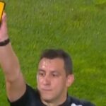 Футболда янги давр бошланмоқдами? Уругвайда электрон карточкалар синовдан ўтказилди