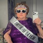 96 ёшли америкалик қариялар уйидаги ҳаёти ҳақида TikTok’да видео олиб, минглаб доллар ишламоқда